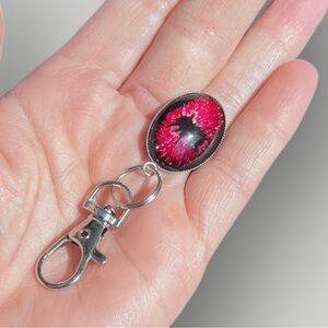 𝑯𝒂𝒏𝒅𝒎𝒂𝒅𝒆 Red/Fuchsia Dragon Eye Keychain w/Gift Bag